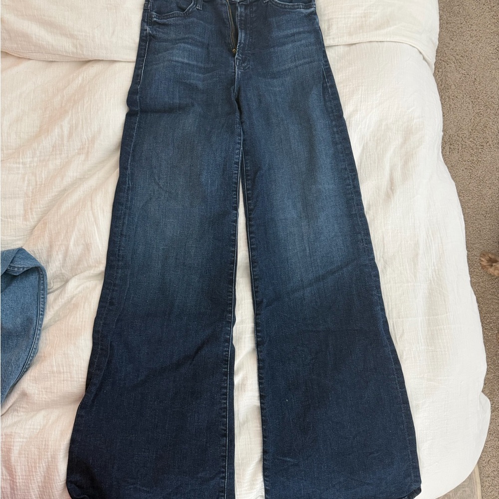 MOTHER hustler roller sneak jeans